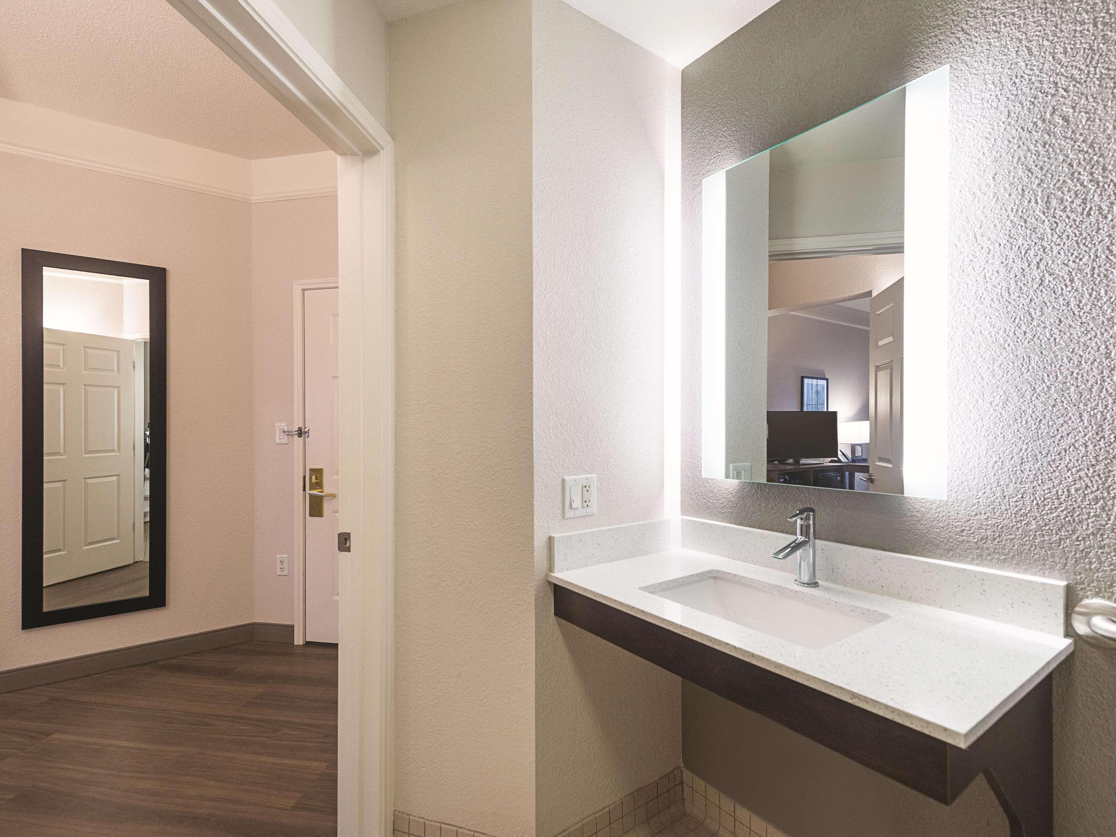 La Quinta By Wyndham Oklahoma City - Nw Expwy Zewnętrze zdjęcie