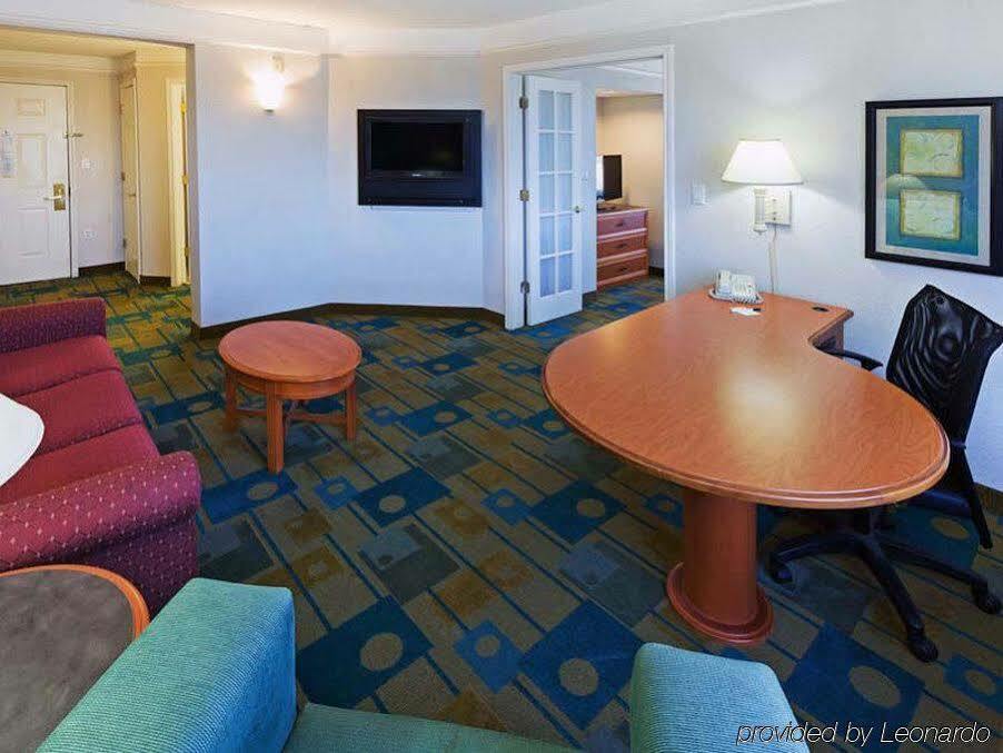 La Quinta By Wyndham Oklahoma City - Nw Expwy Zewnętrze zdjęcie